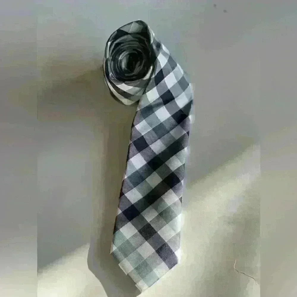 Bedford Brooke diagonal stripped tie green/black